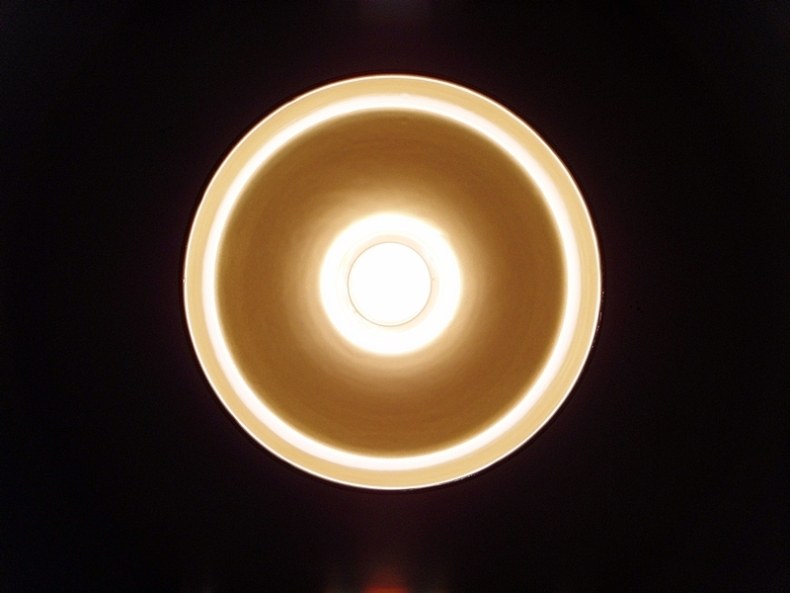 lampe industrielle dore 4.jpg